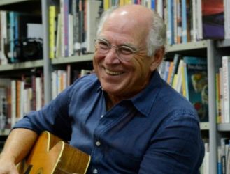 Jimmy Buffett in Paris: License To Chill