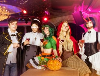 How To Throw The Best Halloween Bash Ever — The Essentials