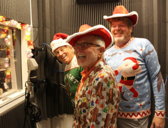 The Twelve Days of Christmas (Parrothead Version) Video Debut